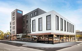 Mantra Traralgon